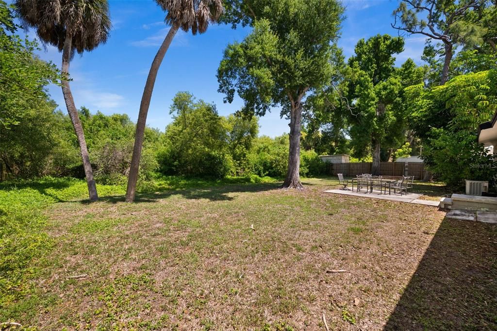 For Sale: $550,000 (0 beds, 0 baths, 1104 Square Feet)