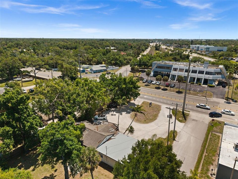 For Sale: $550,000 (0 beds, 0 baths, 1104 Square Feet)
