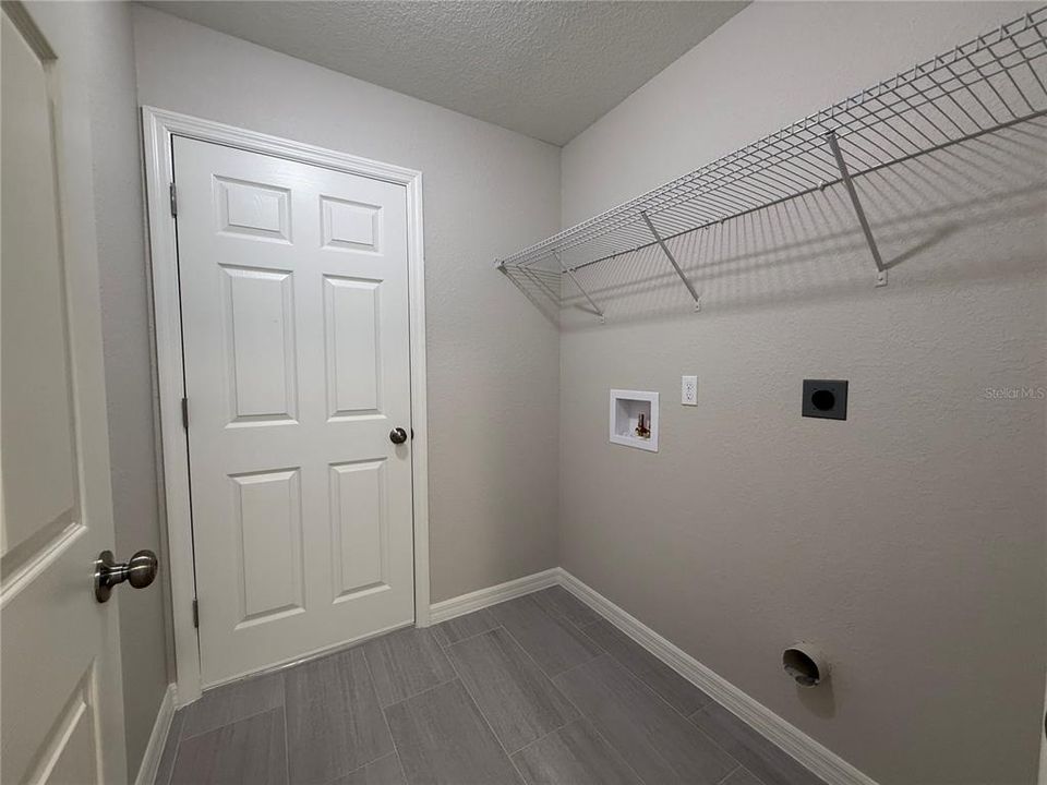 Activo con contrato: $209,900 (3 camas, 2 baños, 1232 Pies cuadrados)