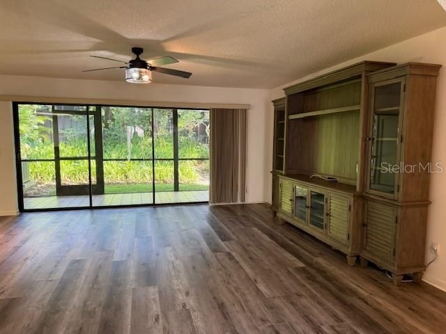 В аренду: $2,295 (3 спален, 2 ванн, 1564 Квадратных фут)