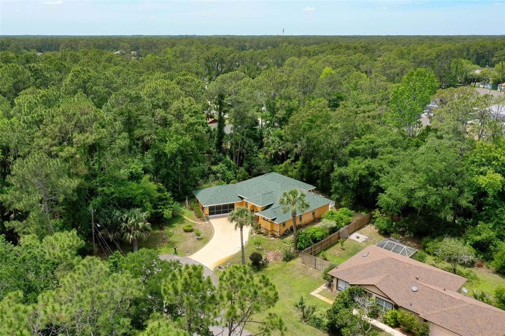 Activo con contrato: $349,000 (3 camas, 2 baños, 2084 Pies cuadrados)
