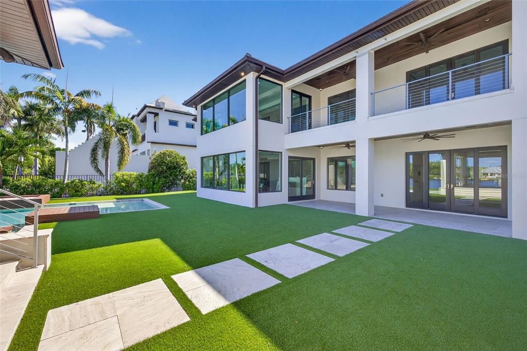 For Sale: $5,895,000 (4 beds, 4 baths, 5310 Square Feet)