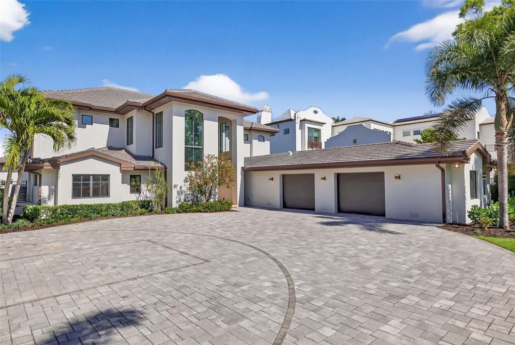 For Sale: $5,895,000 (4 beds, 4 baths, 5310 Square Feet)