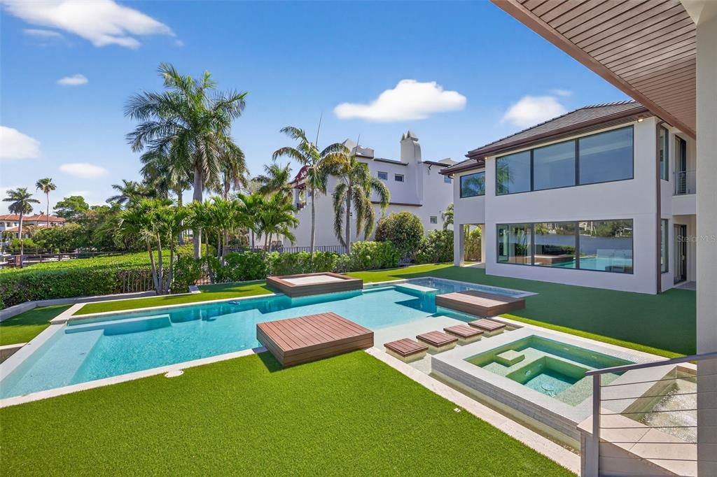 For Sale: $5,895,000 (4 beds, 4 baths, 5310 Square Feet)