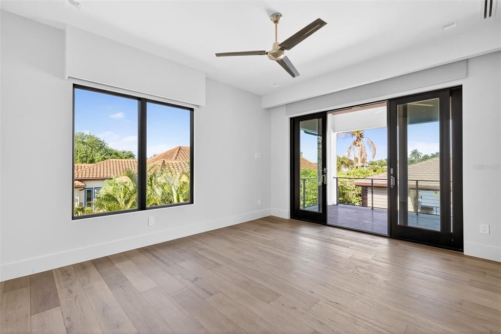 For Sale: $5,895,000 (4 beds, 4 baths, 5310 Square Feet)