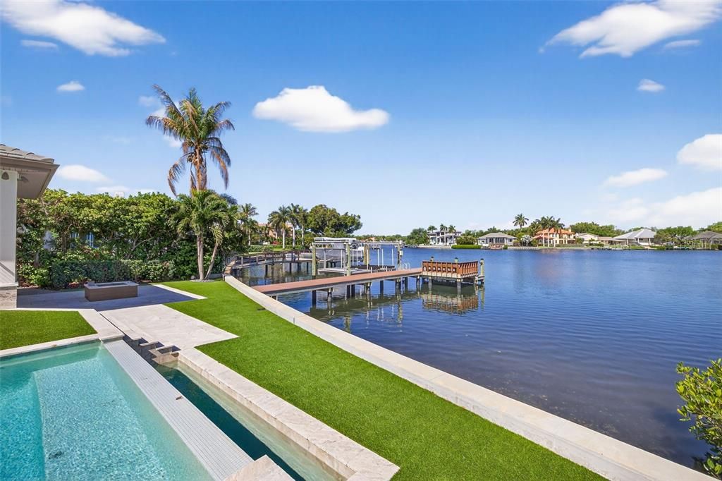 For Sale: $5,895,000 (4 beds, 4 baths, 5310 Square Feet)
