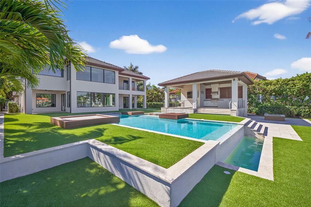 For Sale: $5,895,000 (4 beds, 4 baths, 5310 Square Feet)
