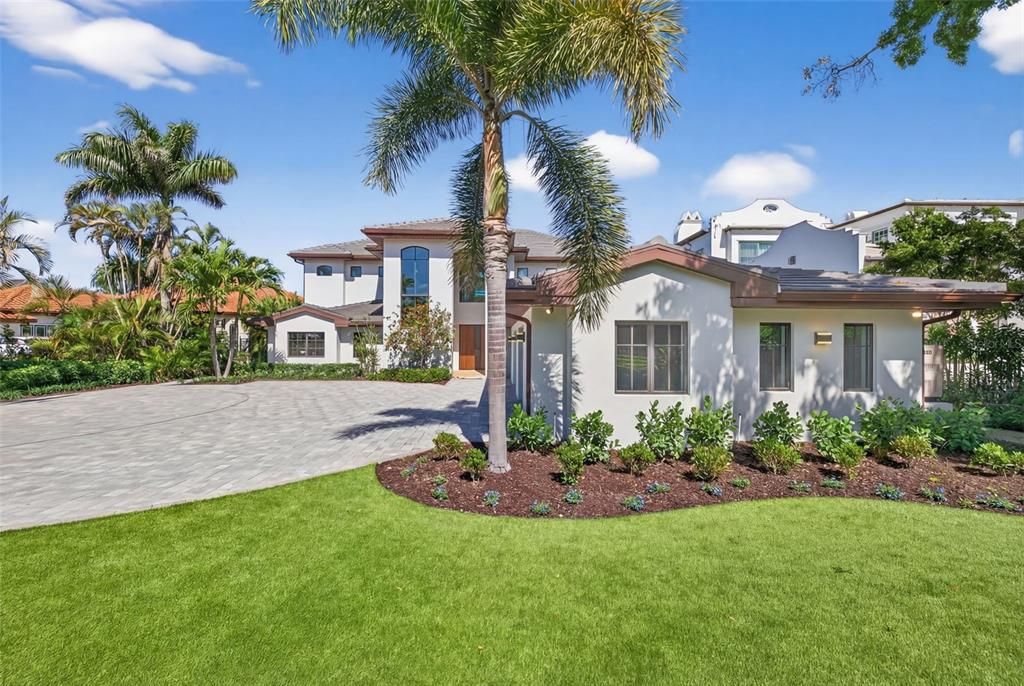 For Sale: $5,895,000 (4 beds, 4 baths, 5310 Square Feet)