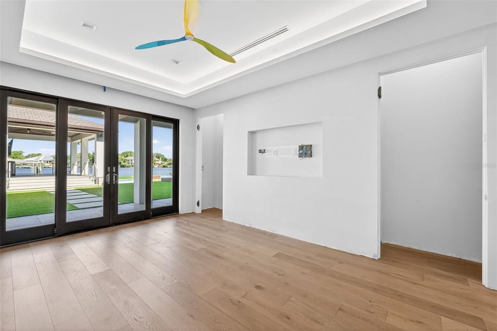 For Sale: $5,895,000 (4 beds, 4 baths, 5310 Square Feet)