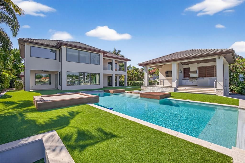 For Sale: $5,895,000 (4 beds, 4 baths, 5310 Square Feet)