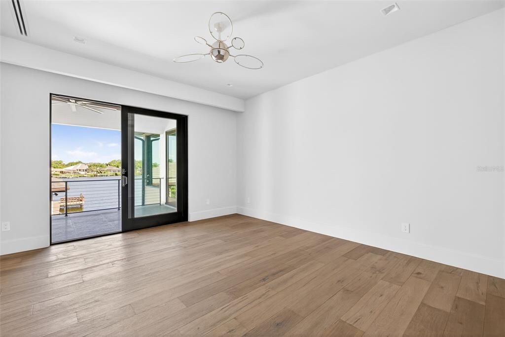 For Sale: $5,895,000 (4 beds, 4 baths, 5310 Square Feet)