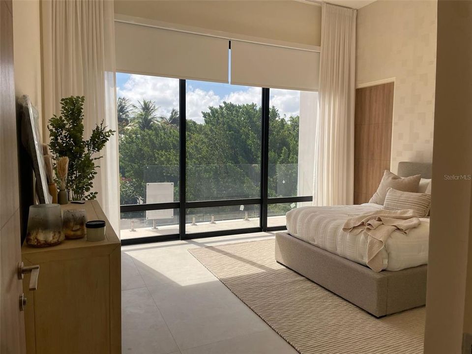 For Sale: $11,500,000 (6 beds, 6 baths, 8300 Square Feet)