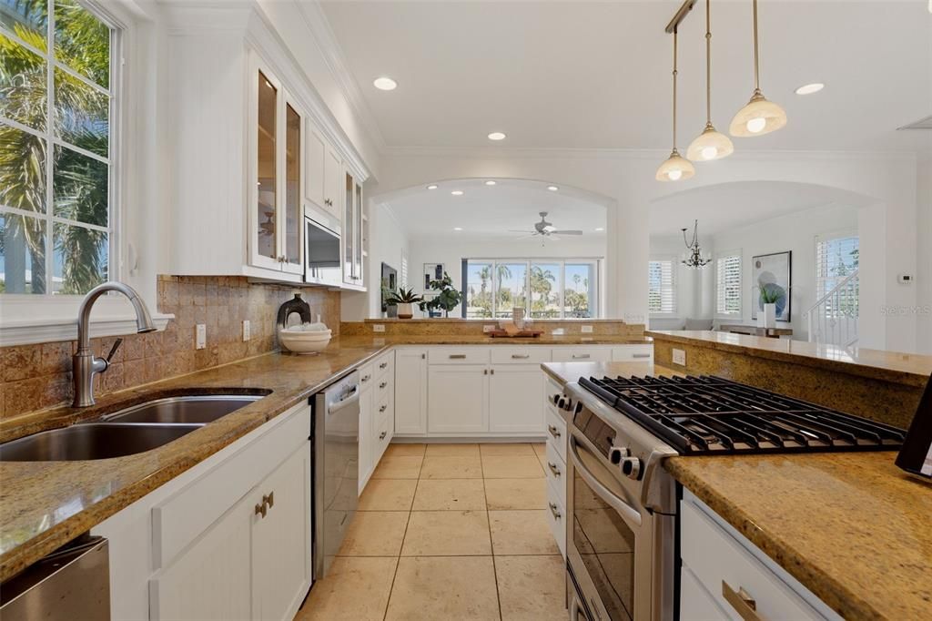 For Sale: $3,000,000 (4 beds, 3 baths, 2804 Square Feet)