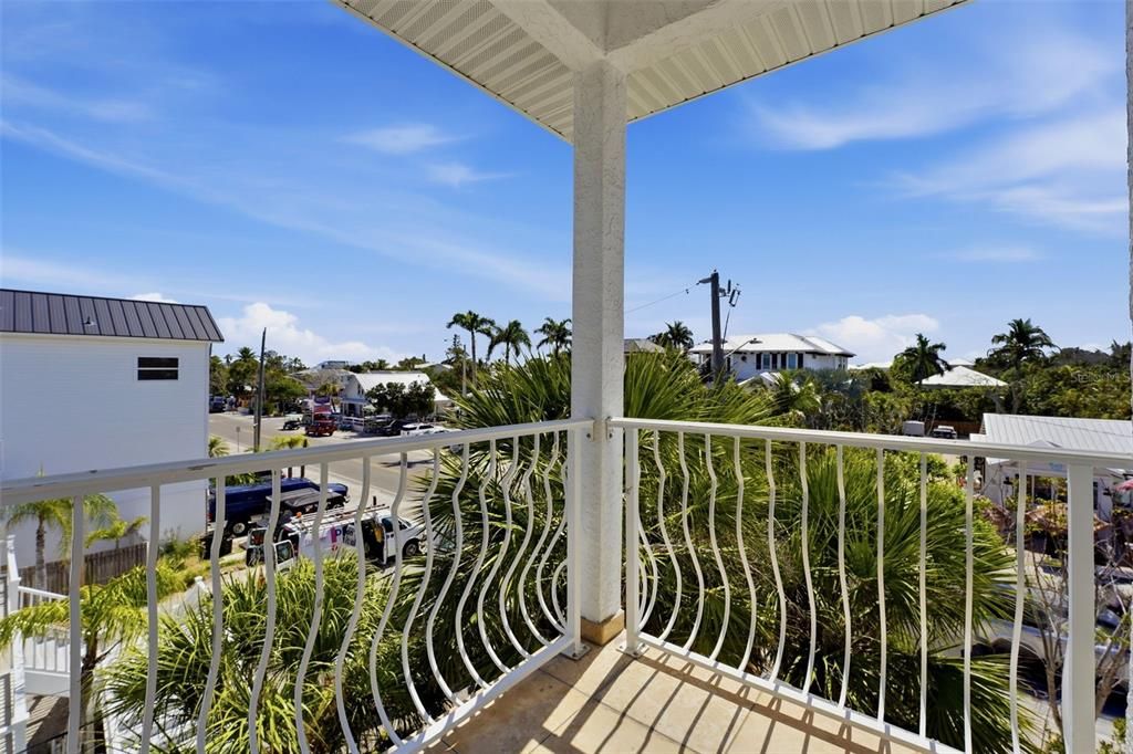 For Sale: $3,000,000 (4 beds, 3 baths, 2804 Square Feet)