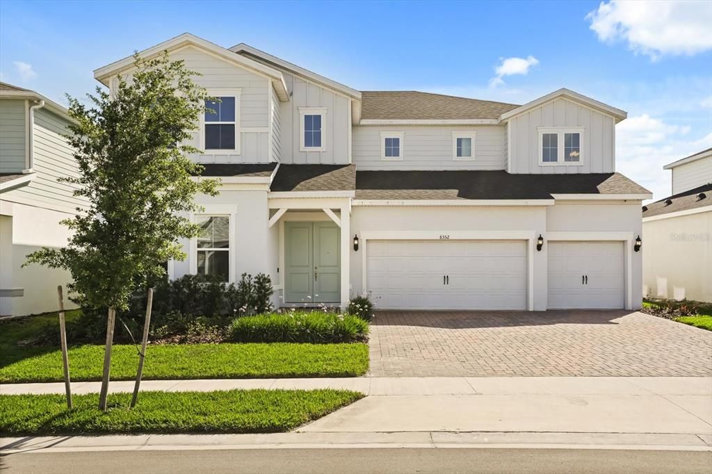 For Sale: $1,799,000 (6 beds, 6 baths, 4355 Square Feet)