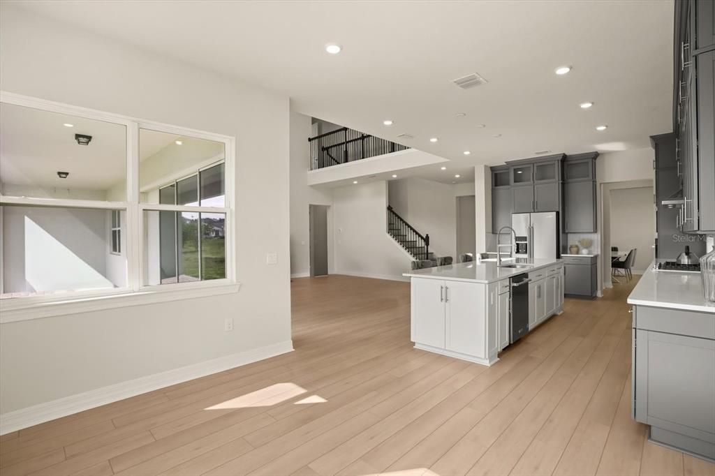 For Sale: $1,799,000 (6 beds, 6 baths, 4355 Square Feet)