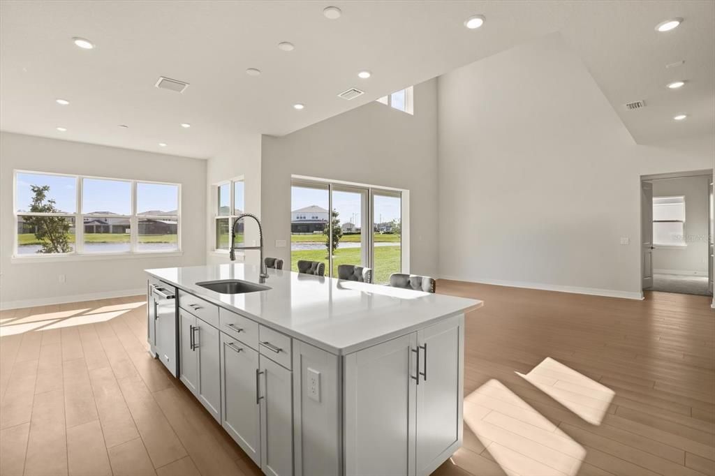 For Sale: $1,799,000 (6 beds, 6 baths, 4355 Square Feet)