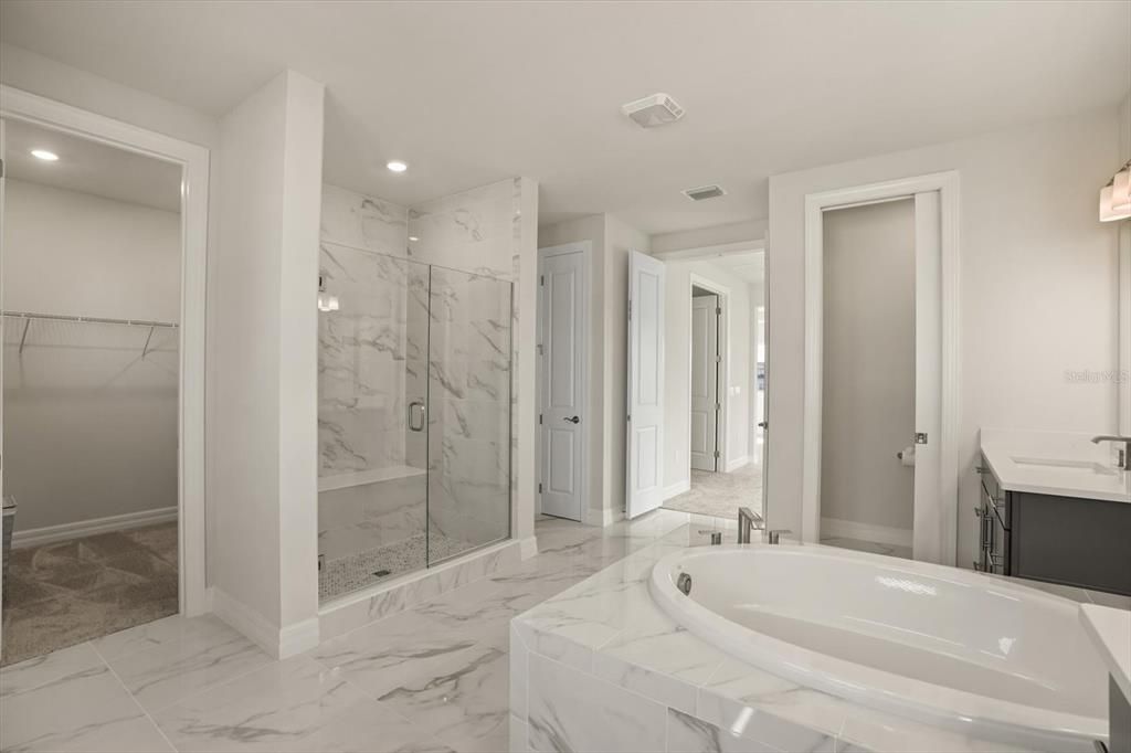 For Sale: $1,799,000 (6 beds, 6 baths, 4355 Square Feet)
