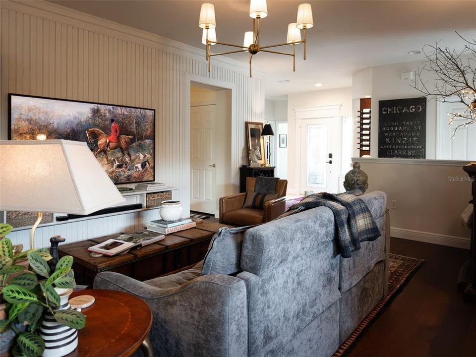 For Sale: $334,900 (2 beds, 2 baths, 1613 Square Feet)