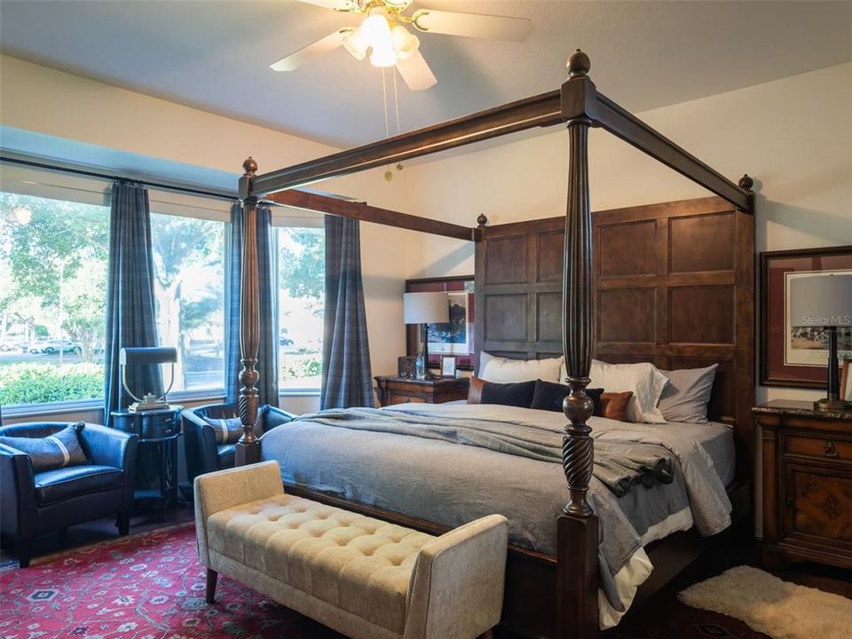 For Sale: $334,900 (2 beds, 2 baths, 1613 Square Feet)