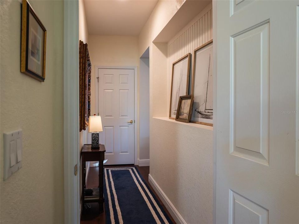 For Sale: $334,900 (2 beds, 2 baths, 1613 Square Feet)