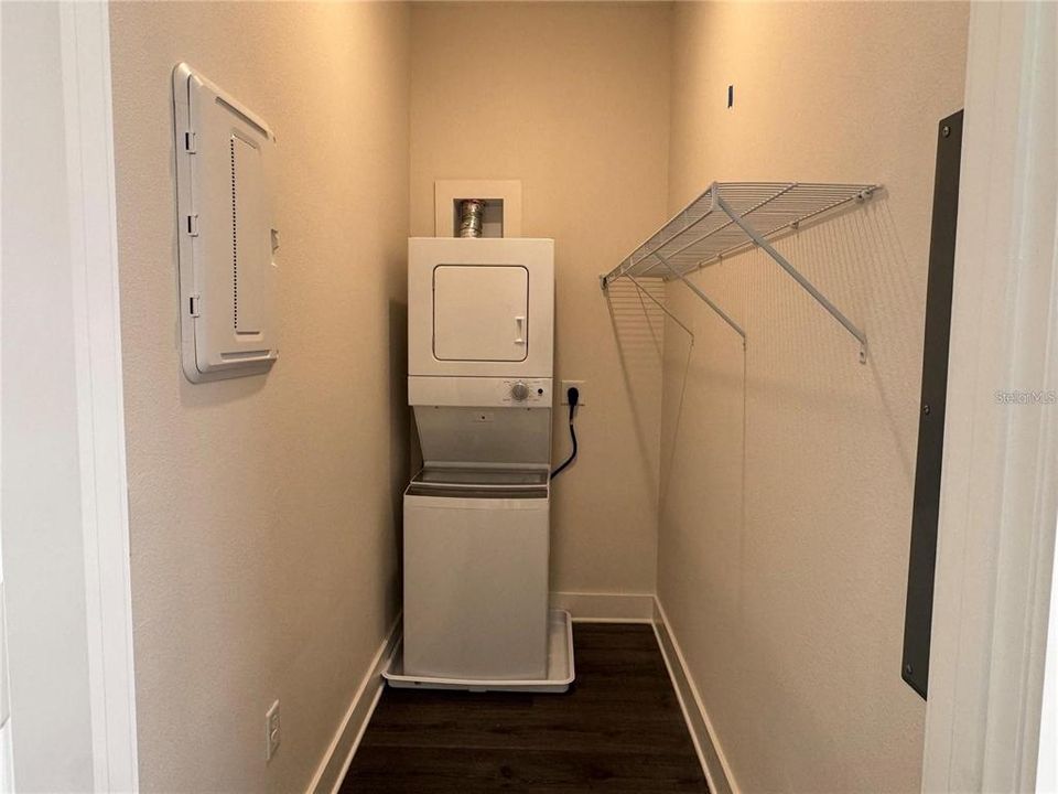 For Rent: $1,500 (1 beds, 1 baths, 484 Square Feet)