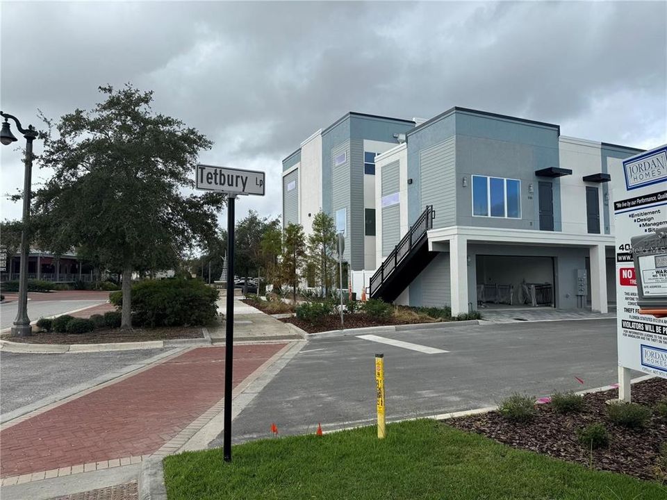 For Rent: $1,500 (1 beds, 1 baths, 484 Square Feet)