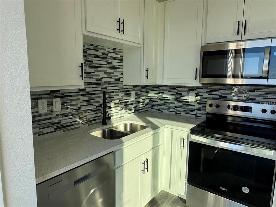 For Rent: $1,500 (1 beds, 1 baths, 484 Square Feet)