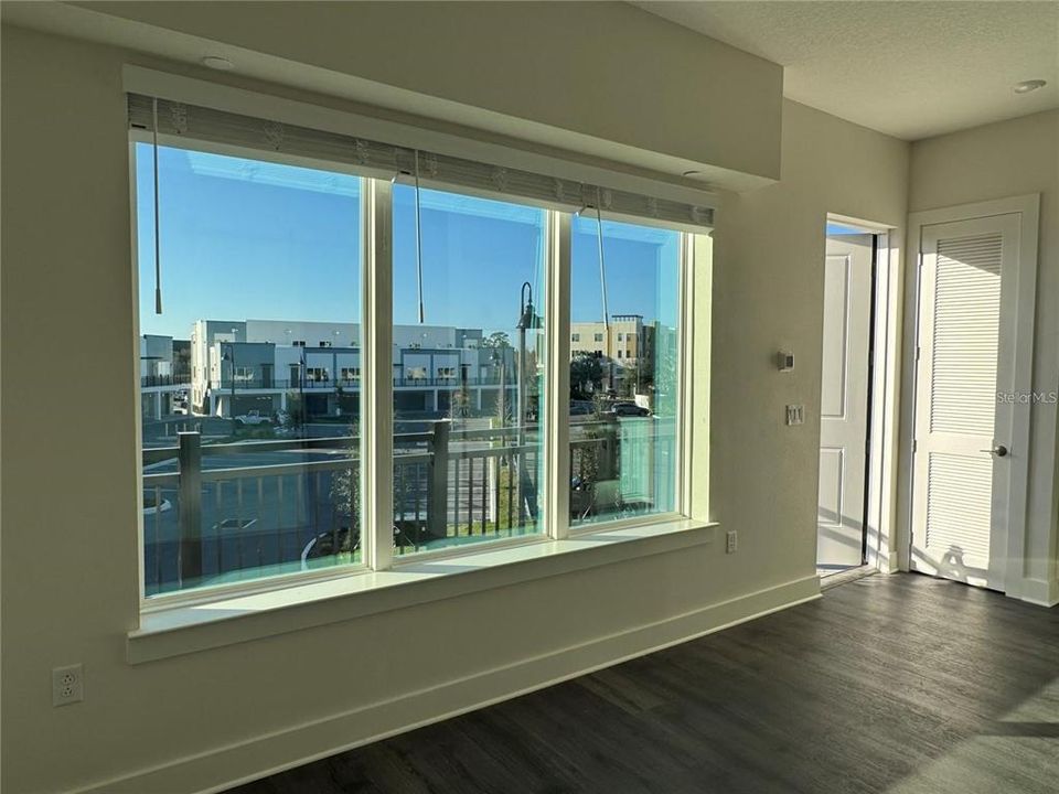 For Rent: $1,500 (1 beds, 1 baths, 484 Square Feet)