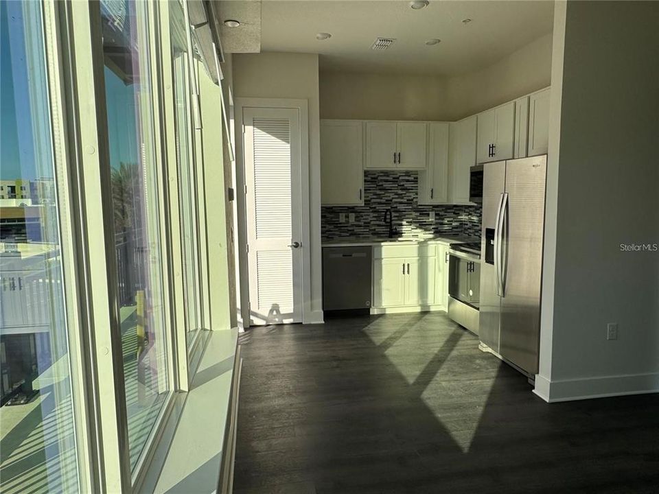 For Rent: $1,500 (1 beds, 1 baths, 484 Square Feet)