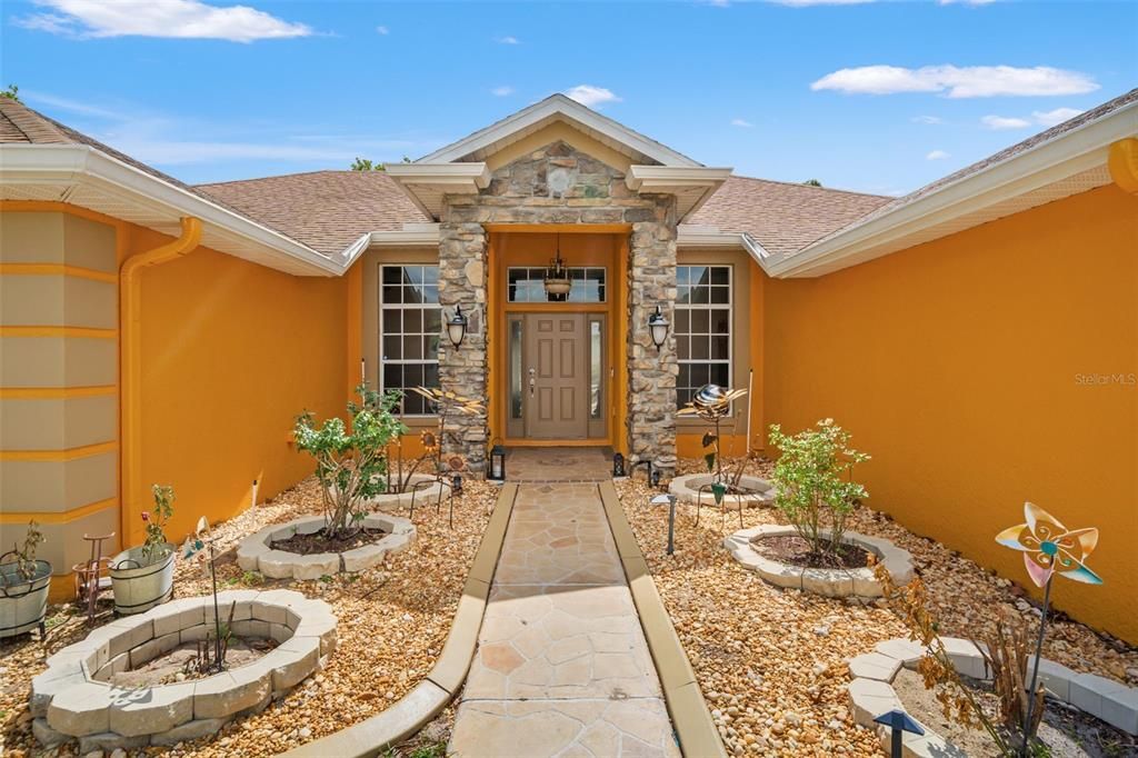 For Sale: $465,000 (4 beds, 2 baths, 2624 Square Feet)
