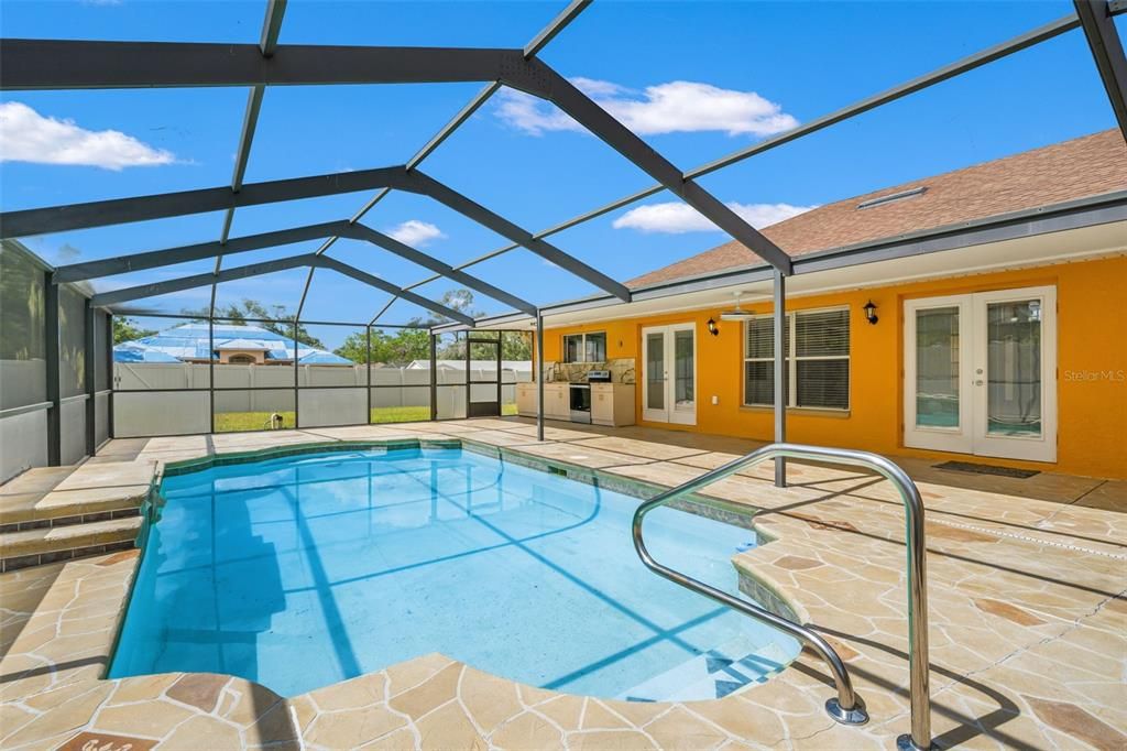 For Sale: $465,000 (4 beds, 2 baths, 2624 Square Feet)