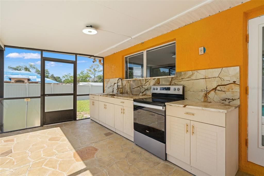 For Sale: $465,000 (4 beds, 2 baths, 2624 Square Feet)