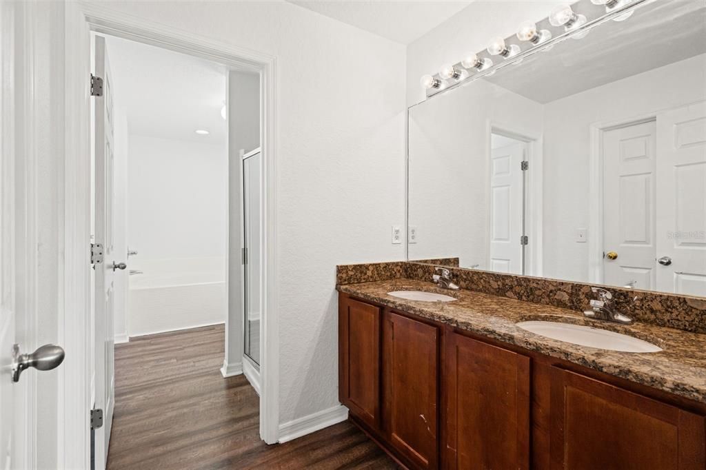 For Sale: $465,000 (4 beds, 2 baths, 2624 Square Feet)