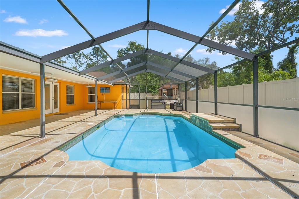 For Sale: $465,000 (4 beds, 2 baths, 2624 Square Feet)