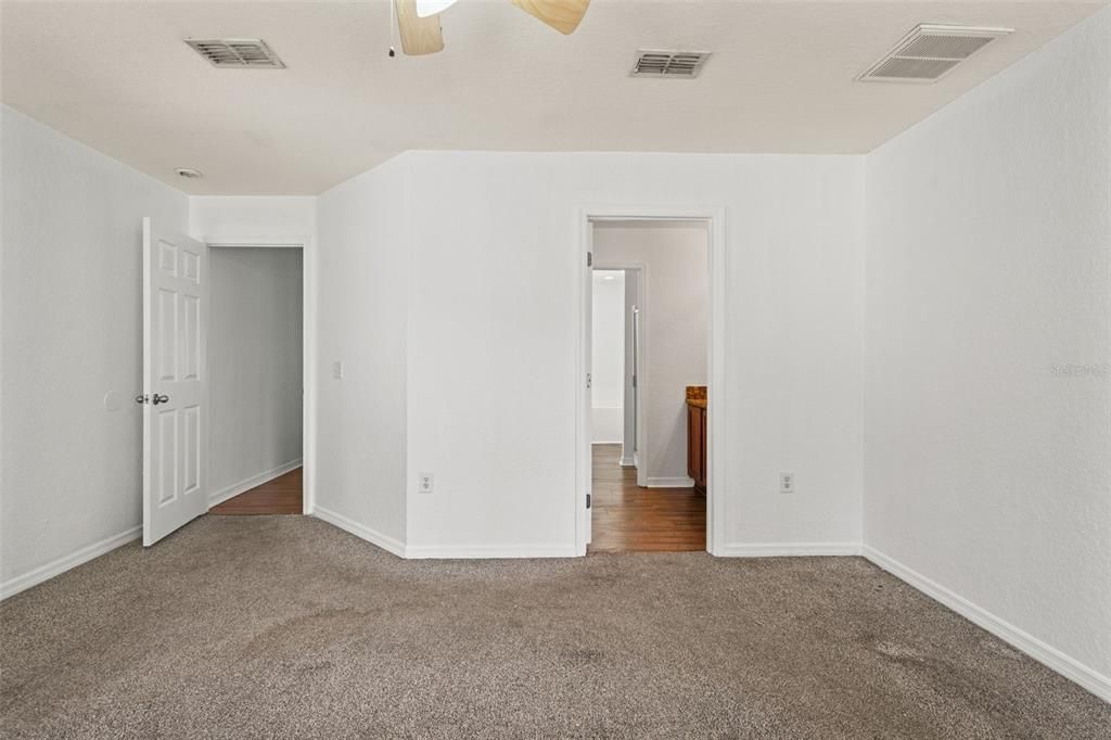For Sale: $465,000 (4 beds, 2 baths, 2624 Square Feet)