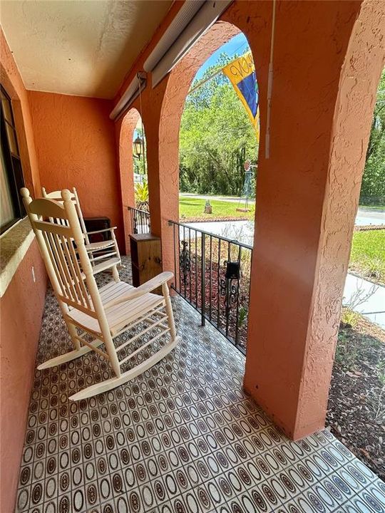 Activo con contrato: $265,000 (2 camas, 2 baños, 1278 Pies cuadrados)