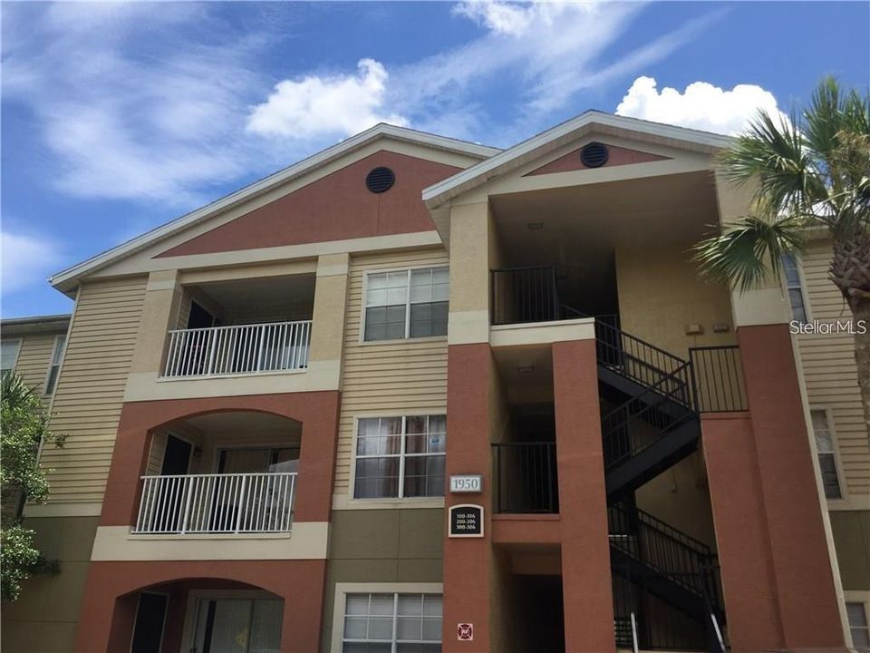 En Venta: $250,000 (3 camas, 2 baños, 1180 Pies cuadrados)