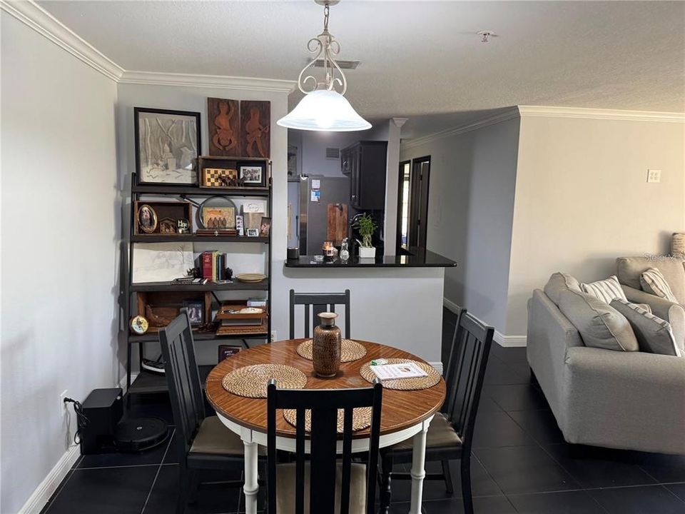 En Venta: $250,000 (3 camas, 2 baños, 1180 Pies cuadrados)