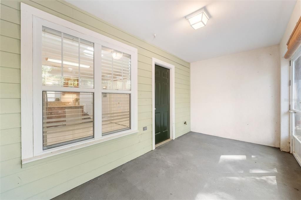 Activo con contrato: $199,000 (2 camas, 2 baños, 1120 Pies cuadrados)