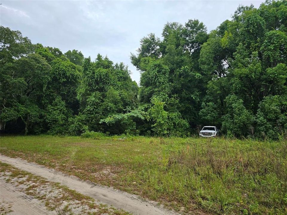 На продажу: $30,000 (0.58 acres)
