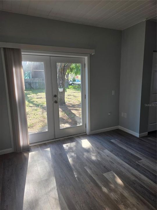 В аренду: $1,900 (3 спален, 2 ванн, 1200 Квадратных фут)
