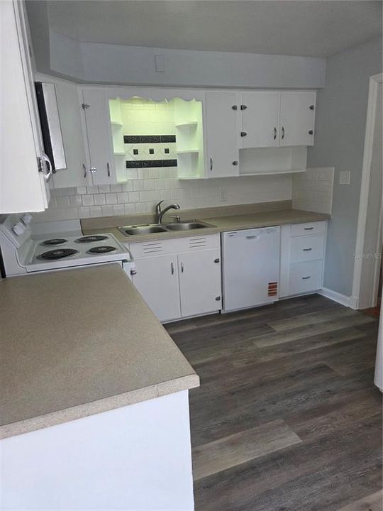 В аренду: $1,900 (3 спален, 2 ванн, 1200 Квадратных фут)
