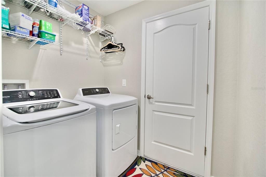 Activo con contrato: $439,900 (3 camas, 2 baños, 1513 Pies cuadrados)