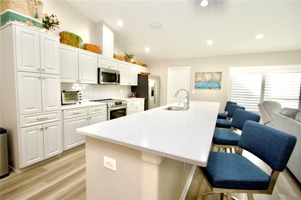 Activo con contrato: $439,900 (3 camas, 2 baños, 1513 Pies cuadrados)