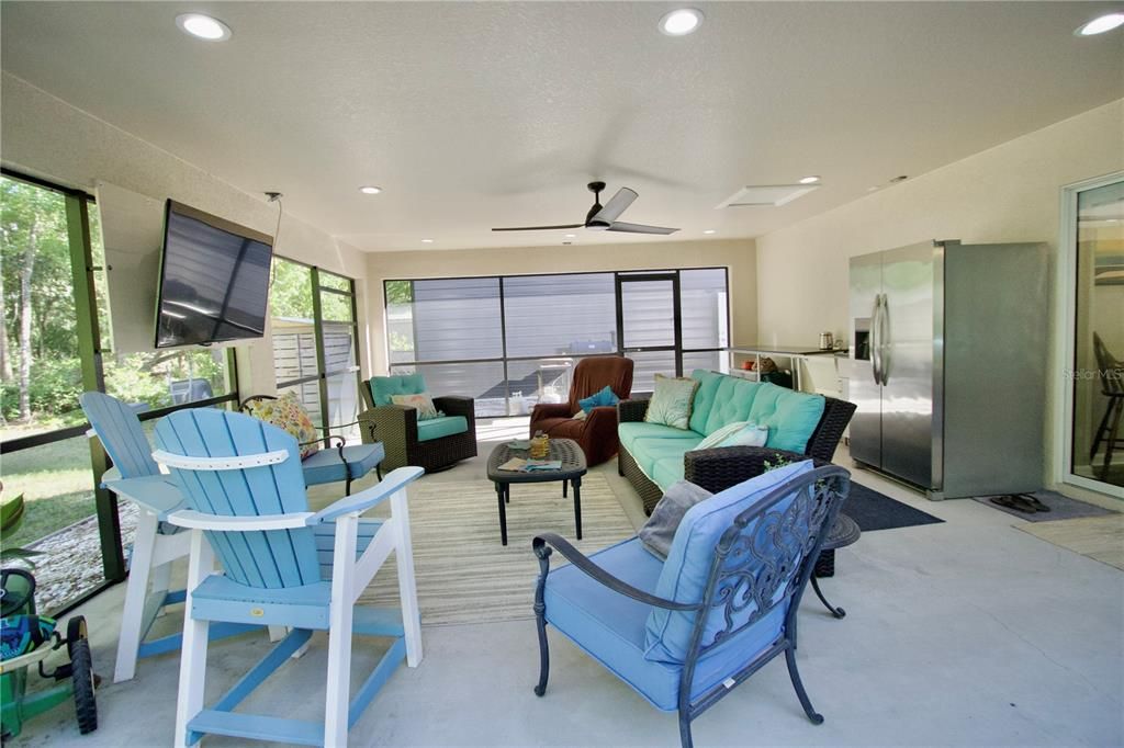 Activo con contrato: $439,900 (3 camas, 2 baños, 1513 Pies cuadrados)