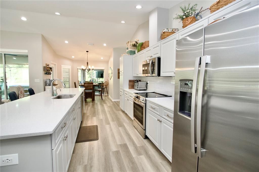 Activo con contrato: $439,900 (3 camas, 2 baños, 1513 Pies cuadrados)