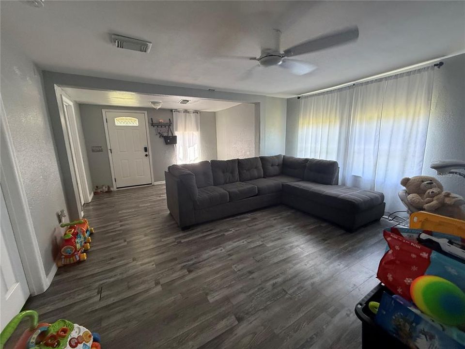 En Venta: $260,000 (3 camas, 1 baños, 1000 Pies cuadrados)