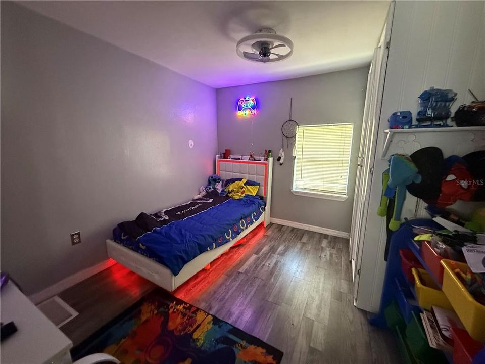 En Venta: $260,000 (3 camas, 1 baños, 1000 Pies cuadrados)