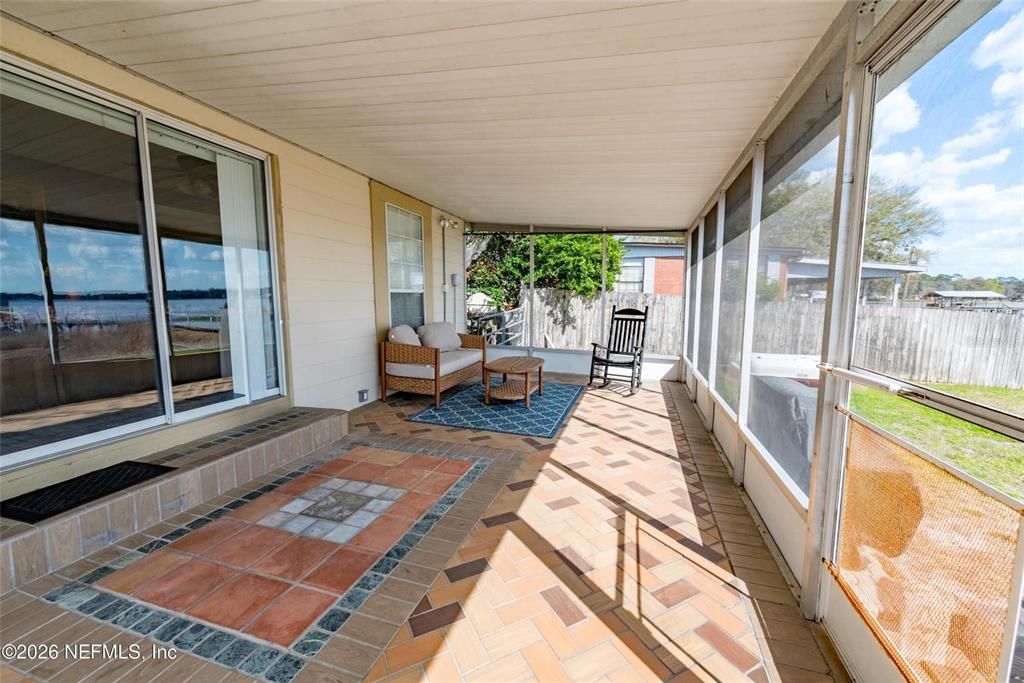 For Sale: $499,900 (3 beds, 2 baths, 1248 Square Feet)